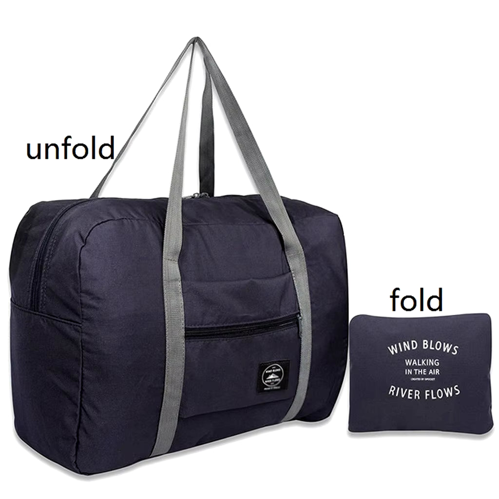 Large capacity travel bag made of polyester.